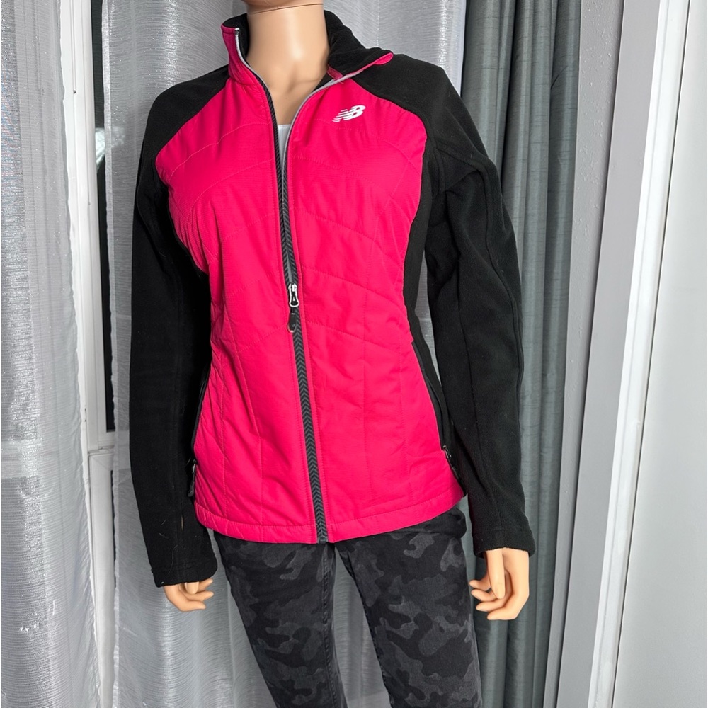 New Balance  woman running jacket size M, hot pink and black, quilt full zip